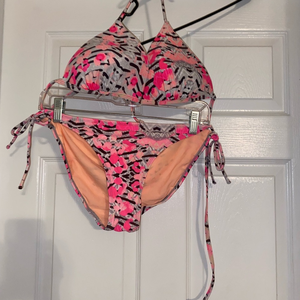 Bathing suit